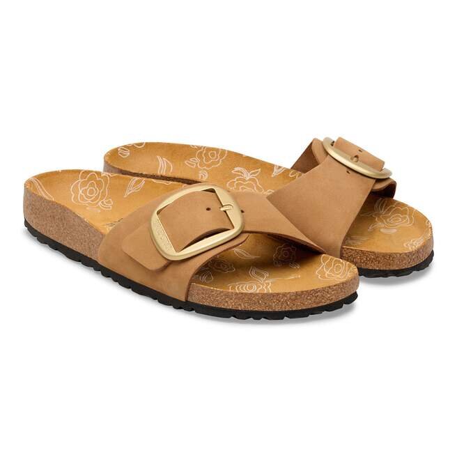 Madrid mit Big Buckle aus Nubukleder Madrid mit Big Buckle aus Nubukleder