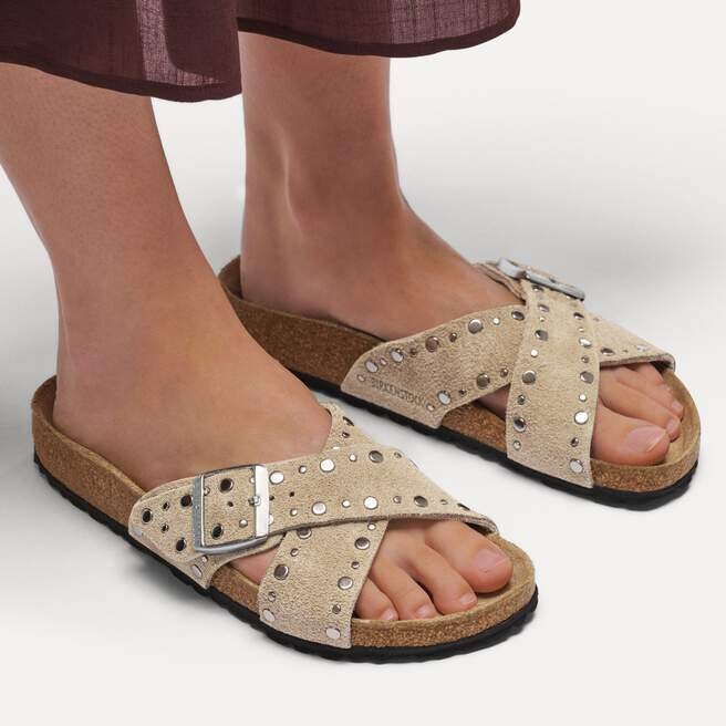 Siena mit Nietenrand aus Wildleder Siena mit Nietenrand aus Wildleder